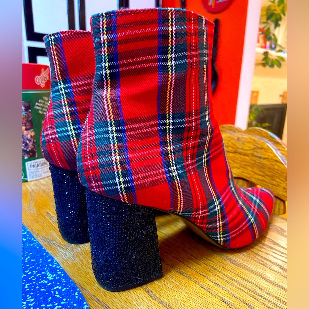 Betsey Johnson Kassie Bootie, red plaid 8.5 shoes boots rhinestone like new